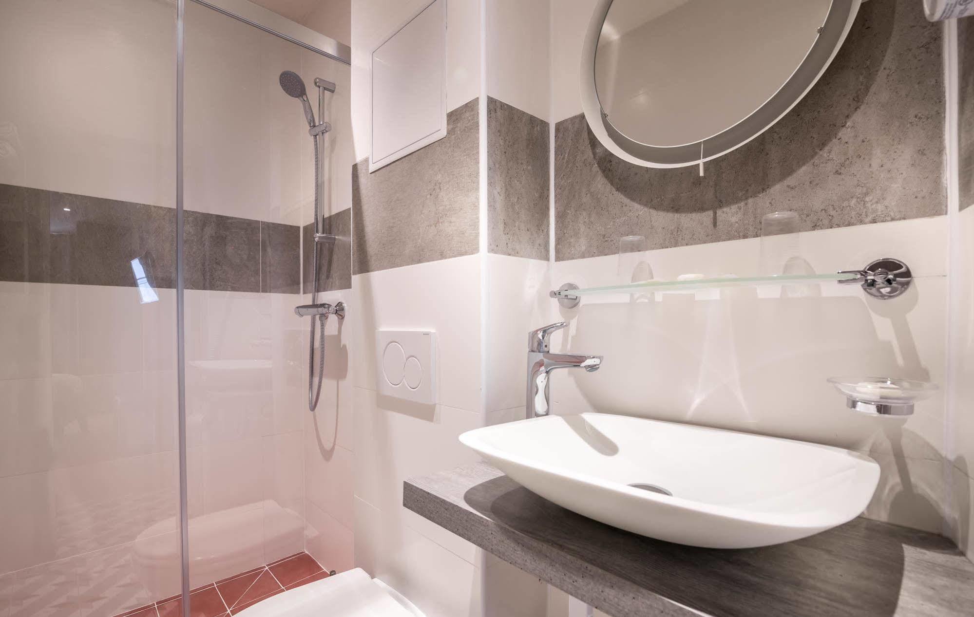 פריז Hotel Jenner מראה חיצוני תמונה